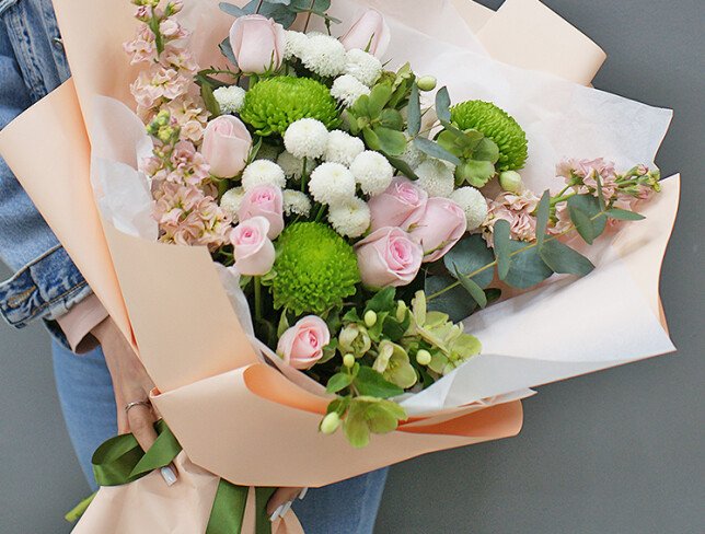 Bouquet of pink roses and chrysanthemums "Morning Tenderness" — photo 3