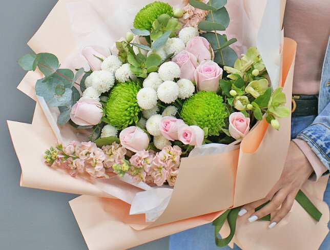 Bouquet of pink roses and chrysanthemums "Morning Tenderness" — photo 4