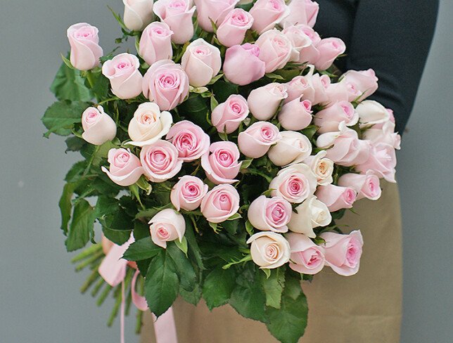 51 pale pink roses 50 cm photo