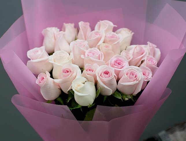 Bouquet of 25 pale pink roses 40 cm photo