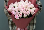 Buchet din 35 trandafiri roz pal 40 cm — foto 3