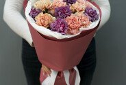 Bouquet of cream and purple dianthus — photo 2