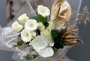 Bouquet of anthurium, protea and gerbera "Sands of Sahara" — photo 2