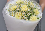 Букет из диантусов и ромашек "Солнечный поцелуй" — фото 2