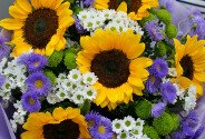 Buchet din crizanteme si floarea-soarelui „Dimineata insorita” — foto 2