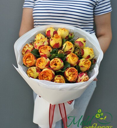 Bouquet of peony-shaped roses "Flame of Tenderness" photo 394x433