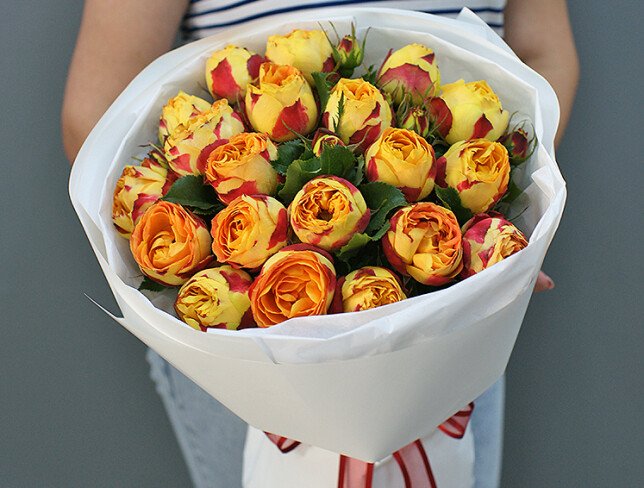 Bouquet of peony-shaped roses "Flame of Tenderness" photo