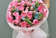 Buchet din trandafiri roz de tip bujor „Zimbet de vara” — foto 1