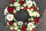 Ритуальный венок из белых и красных цветов (d=46) — фото 1