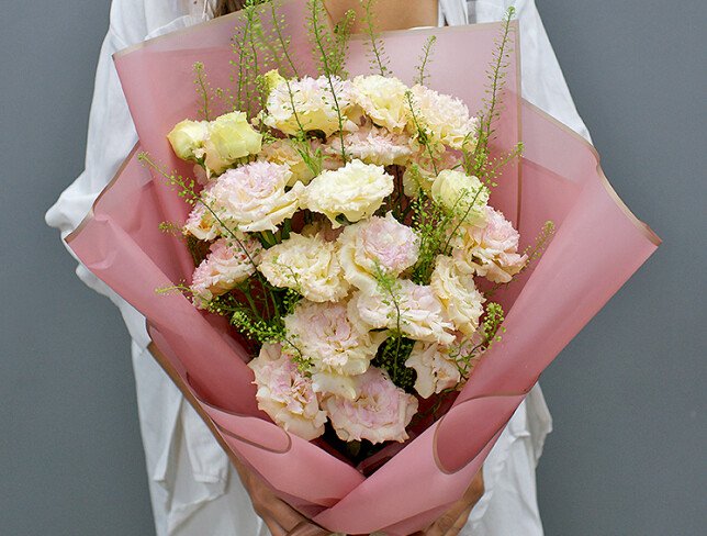 Bouquet of lisianthus "Elegant Simplicity" photo
