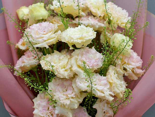 Bouquet of lisianthus "Elegant Simplicity" photo