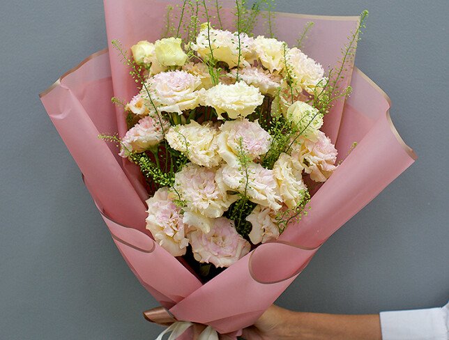 Bouquet of lisianthus "Elegant Simplicity" photo