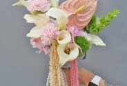 Buchet de mireasa din cale albe, anthurium, hortensie si amarant — foto 3