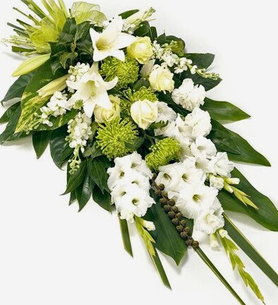 Funeral bouquet with roses, gladioli and white lilies photo 394x433