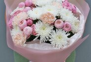 Bouquet of chrysanthemums, dianthus and Silva Pink roses “Sweet Harmony” — photo 3
