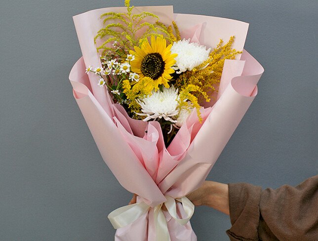 Bouquet "Smile of the Sun" photo