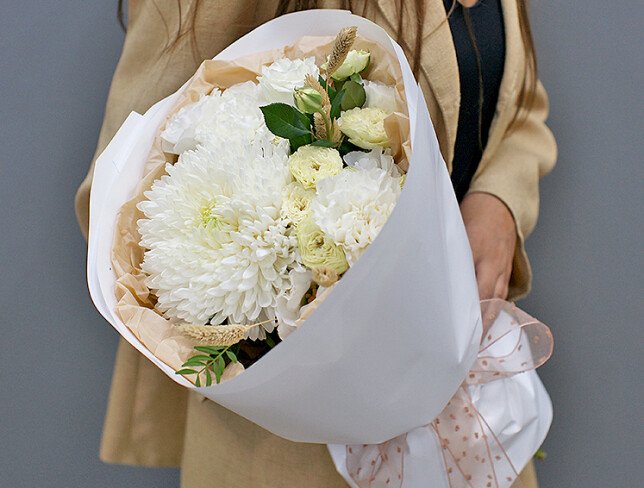 Bouquet of white spray roses, eustoma and pompon chrysanthemum photo