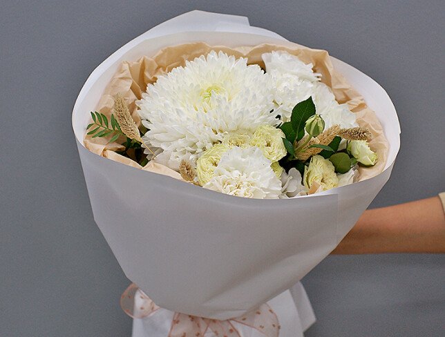 Bouquet of white spray roses, eustoma and pompon chrysanthemum photo