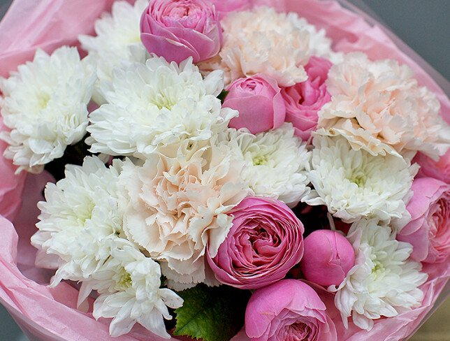 Buchet cu crizanteme si trandafiri Silva Pink „Raze de tandrete” foto