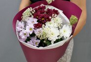Buchet din crizanteme multicolore „Zi luminoasa” — foto 4