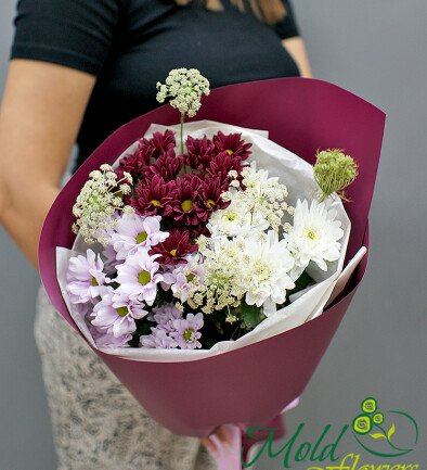 Buchet din crizanteme multicolore „Zi luminoasa” foto 394x433