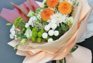 Bouquet of chrysanthemums and dahlias "Charm of the Day" — photo 4