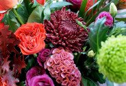 Bouquet of orange roses, chrysanthemums, and celosia "Autumn Sunset" — photo 3
