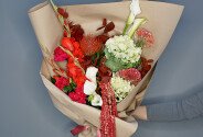 Bouquet of gladioli, callas and celosia "Burning Elegance" — photo 1