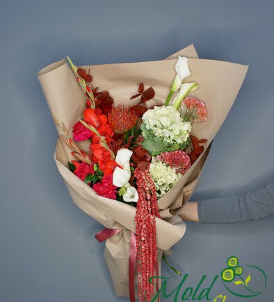 Bouquet of gladioli, callas and celosia "Burning Elegance" photo 394x433