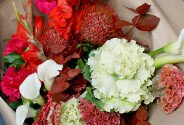 Bouquet of gladioli, callas and celosia "Burning Elegance" — photo 2
