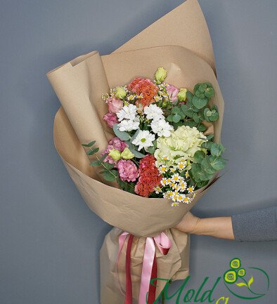 Bouquet of brassica, celosia and eustoma "Amazing Combination" photo 394x433