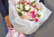 Bouquet of spray roses and eustomas "Flower Symphony" — photo 2