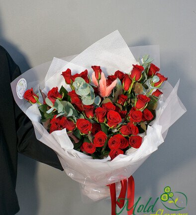 Bouquet of red roses "Magic of Love" photo 394x433