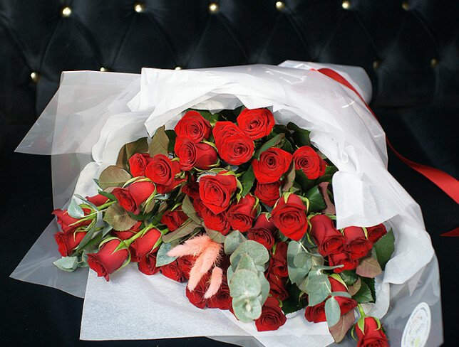 Bouquet of red roses "Magic of Love" photo