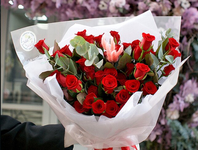 Bouquet of red roses "Magic of Love" photo