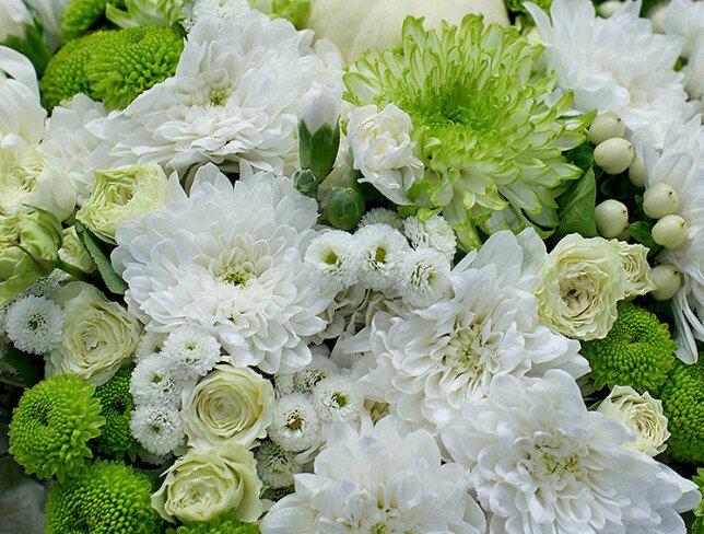 Buchet din crizanteme si trandafiri de tufa „Suflarea toamnei” — foto 2