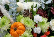 Buchet din trandafiri de tufa orange si crizanteme Bigoudi „Simfonia toamnei” — foto 4