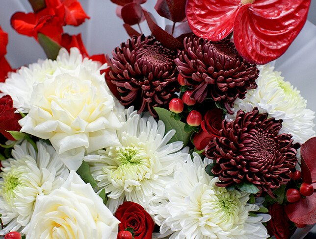 Bouquet of chrysanthemums, white roses and anthurium “Energy of Feelings” photo
