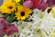 Bouquet of sunflowers, white chrysanthemums and bamboo — photo 3