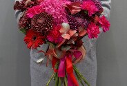 Bouquet of pink hydrangea and pompon chrysanthemums Bigoudi — photo 2