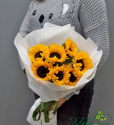 Bouquet of sunflowers "Radiant Smile" photo 394x433