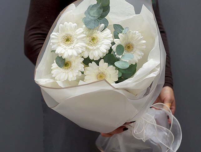 Bouquet of white gerberas and eucalyptus “White Smile” photo