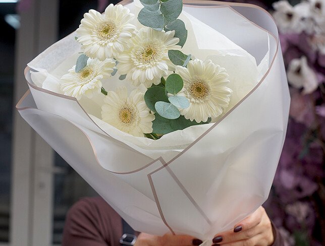 Bouquet of white gerberas and eucalyptus “White Smile” photo