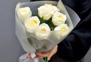Buchet din 7 trandafiri albi "Candlight" — foto 1
