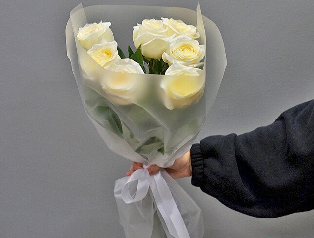 Buchet din 7 trandafiri albi "Candlight" — foto 3