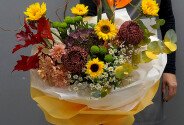 Buchet cu strelitzia, floarea soarelui si crizanteme Bigoudi " Rasarit tropical" — foto 1