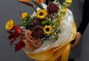 Buchet cu strelitzia, floarea soarelui si crizanteme Bigoudi " Rasarit tropical" — foto 4