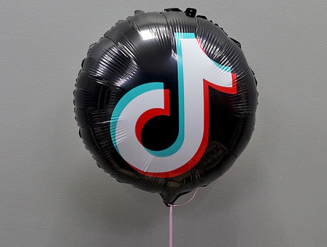 Шарик "TikTok" фольгированный с гелием Фото