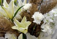Buchet din crini albi și mattiola "Aromă delicată" — foto 2