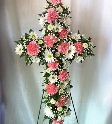 Funeral arrangement of carnations and chrysanthemums photo 394x433